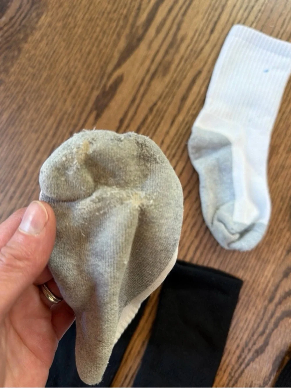 Youth medium socks